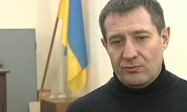 Алекс Белый: "Радикал" Аверьянов оставил ни с чем бывшую жену и детей, суд встал на его сторону"