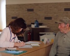 Гуманітарна допомога для пенсіонерів у Полтаві