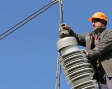 Графіки відключення світла у Дніпропетровській області на 15 квітня