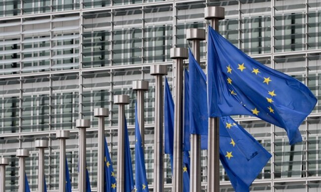 5857b97e54ba0-eurocomission-180815_1200