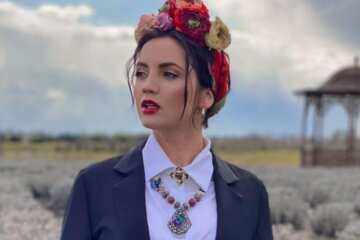 Оля Цибульская