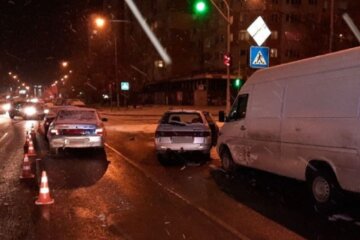 Разбиты семь авто: в Одессе показали кадры масштабных ДТП, все детали