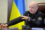 Турчинов оказался беднее собственных замов