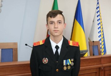 "Вибухівка рвонула в руках": 17-річний український ліцеїст врятував п'ятьох дітей