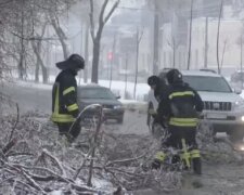 Негода надовго залишила людей без благ цивілізації на Одещині: де постраждали найбільше