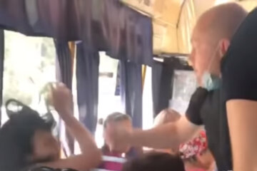 Девушку избили в маршрутке в Днепре, скандал получил неожиданное продолжение: "Найдут и покарают..."