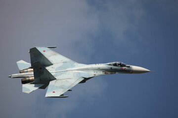 1200px-Su-27SM3_in_flight,_Celebration_of_the_100th_anniversary_of_Russian_Air_Force