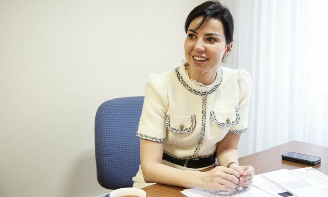 Оксана Дмитрієва, нардеп, слуга народу