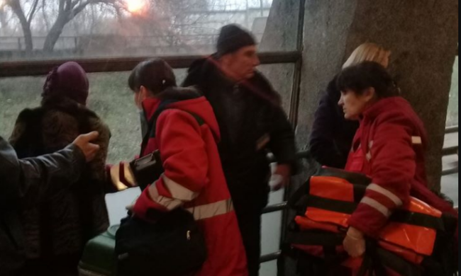 Медики познущалися над жінкою в Кривому Розі, вражаючі фото: "Змусили роздягнутися і..."