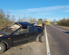 Автокатастрофа на Одещине: жизни людей оборвались мгновенно, а куски авто разбросало по трассе