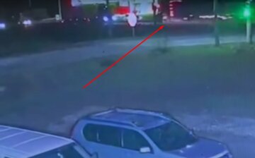Вантажівка пролетіла на червоний: відео трагічної аварії під Харковом потрапило в мережу