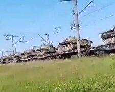 Рф не вистачає нової техніки, зі складів дістали раритет: що відомо про танк T-62, який перекидають в Україну