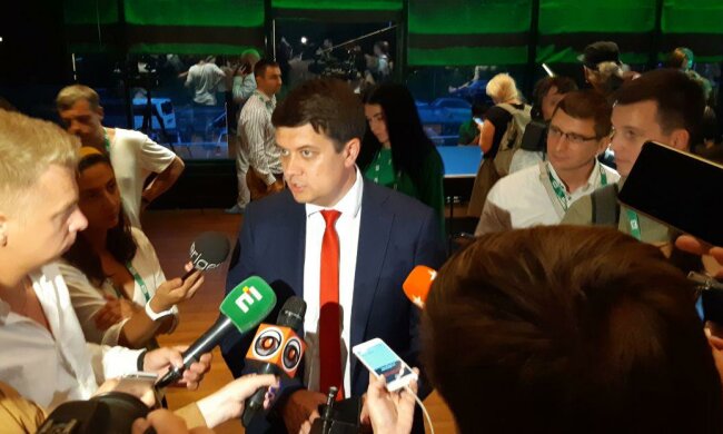 Дмитрий Разумков
