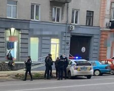 Розбив вітрину бутіка і вбрався: модний злодій влаштував пограбування в центрі Одеси, кадри