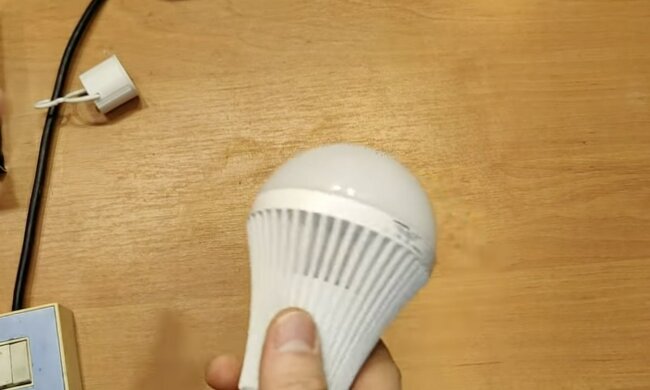 Графік відключення світла в Дніпропетровській області на 27 листопада