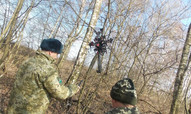 Над украинско-польской границей летают беспилотники контрабандистов (фото)