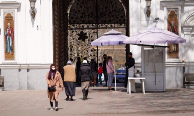 Холодний фронт нагряне в Одесу: синоптики повідомили, до чого готуватися на Вербну неділю