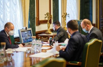 У Зеленського проговорилися про введення надзвичайного стану в Україні: «Станом на зараз...»