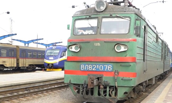 Новий графік руху поїздів до Харкова: