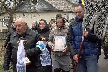 29-летнего мужчины не стало на третий день после мобилизации, родные возмущены: "на теле парня были заметны травмы"