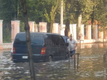 Злива спричинила потоп в Одесі (фото)