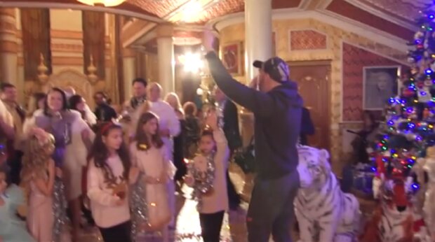 Самая богатая певица Украины показала, что творилось за