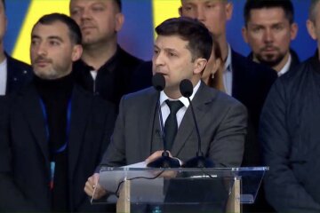 Зеленський відчитав Порошенко: «А пам’ятаєте, як ви пропонували мені роботу?.. Я не ваш опонент, я ваш…»