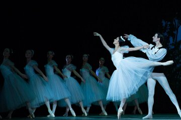 chopiniana_baku-r1r1h500w711zc3q100