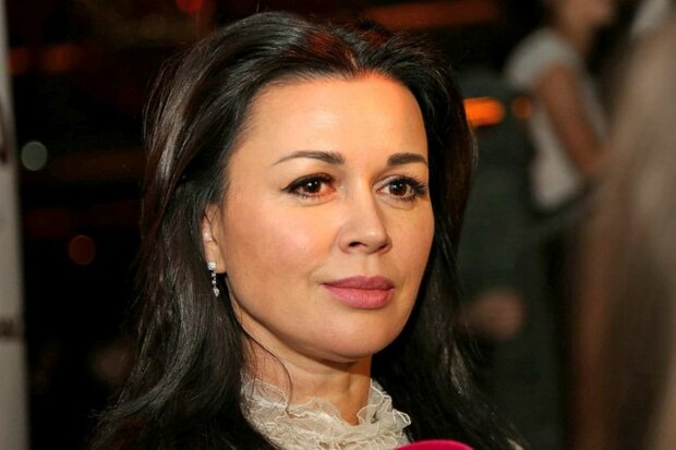 анастасия заворотнюк