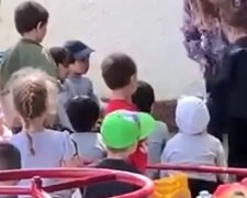 Мати загнобили в дитячому садку, деталі скандалу: "Не так одягнена і носить маску"
