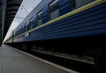 «Жесть!»: поезд с зараженными прибыл в Киев, никого не выпускают, кадры от очевидцев
