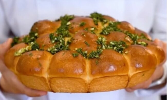 М'які, як пух: "Мастер Шеф" Ярославський дав рецепт справжніх українських пампушок