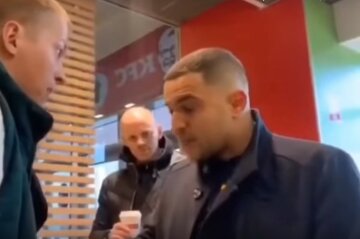 "Я народний депутат": слуга народу закотив бурхливу істерику в Макдональдсі Харкова, відео