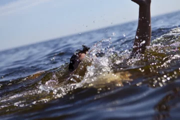 тонет утонул вода море