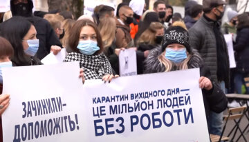 Тысячи украинцев требуют у Зеленского отменить карантин выходного дня, волна негодования растет: "Каждый имеет право..."