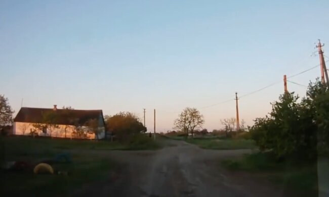Породілля опинилася під ворожими обстрілами: з'явилося відео героїчного порятунку