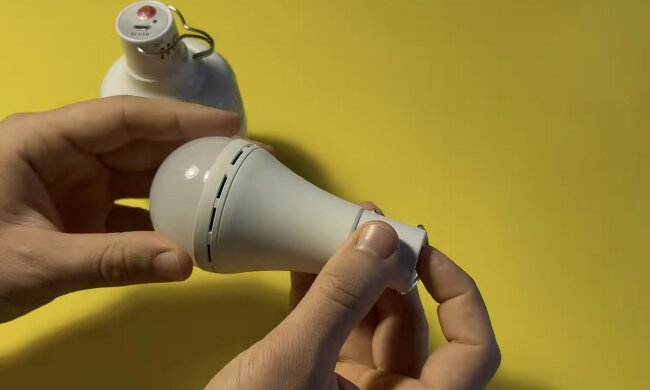 Графік відключення світла у Житомирській області на 3 грудня