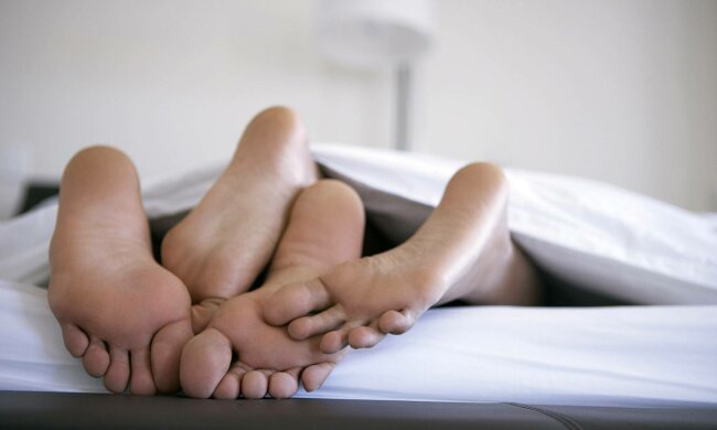 секс любовь постель