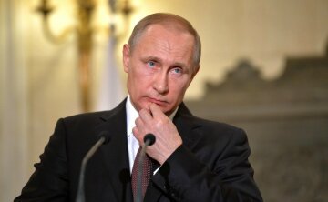 "Комір з перуки Кобзона": Путін зганьбився безглуздим вбранням