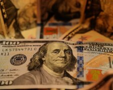 Заложенный в бюджет Украины курс доллара в 2018 году повысится
