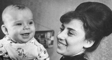 Максим Галкин с матерью