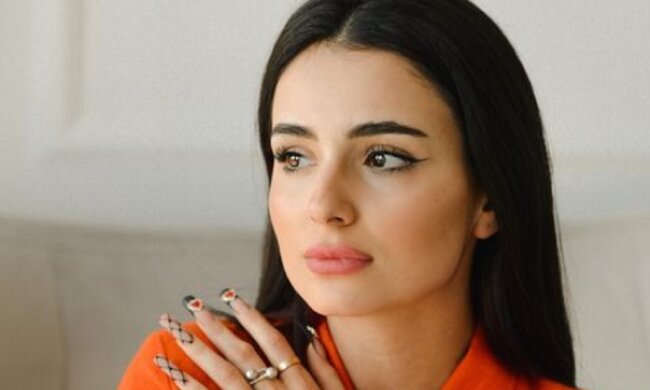 Анна Тринчер