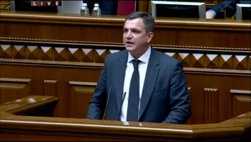 Нардеп від забороненої проросійської партії захищає міську владу Коростеня за бездіяльність після атаки рф