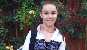 Діана вийшла з дому і зникла: одеська поліція поліція просить допомогти в пошуку школярки