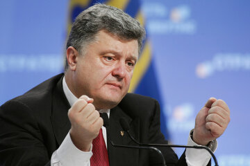Ukraine’s President Petro Poroshenko speaks to the media during a news conference in Kiev