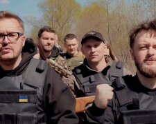 Дзидзьо, Пономарев, Кошевой и другие звезды повеселили украинцев, записав новый хит: "Пылает техника вражеская"