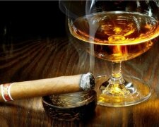 В Раде готовят алкогольно-сигаретный запрет