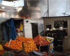 В Одессе горит Привоз, всё в дыму: появилось видео с места ЧП