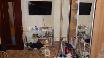 В Одессе семейная пара приезжих устроила охоту на пенсионеров: подбирает ключи к квартирам