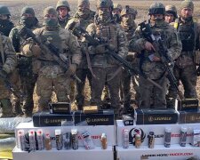 Волонтери Юрій Голик та Олександр Карпюк підтримали українських військових: передано снайперські гвинтівки